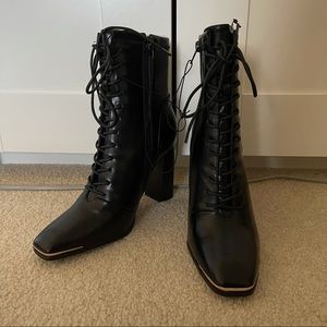 🏷NWT🏷 F21 Faux Leather Metal-Toe Booties